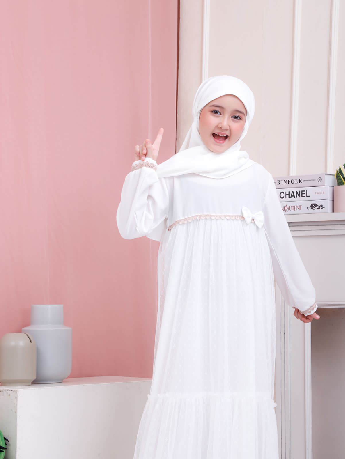 Gamis Anak Warna Putih Tule Bintang